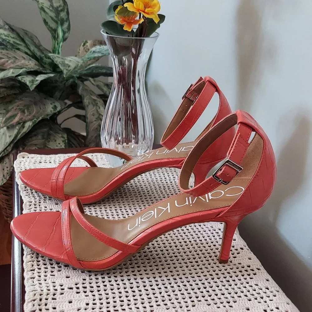 NWOB CALVIN KLEIN LALI CROC EMBOSSED STRAPPY OPEN TOE SANDALS (CORAL / S…